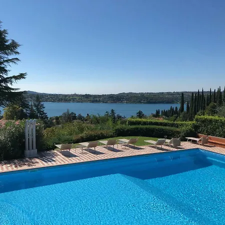 Mara Apartmán Gardone Riviera