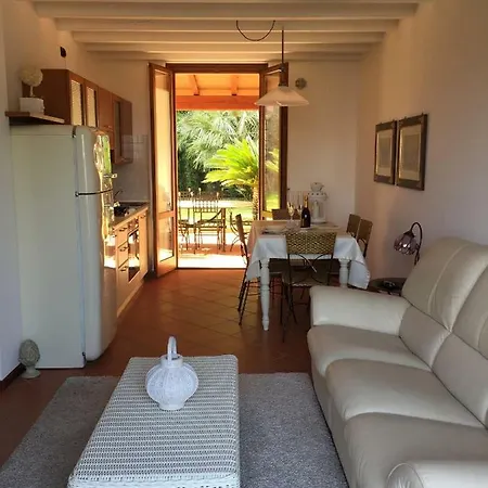 Mara Apartmán Gardone Riviera